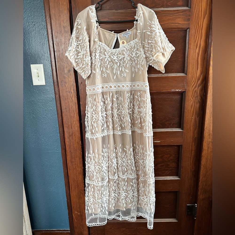 Piper and Scoot The Montecito Square Neck Lace Detail Dress in Ivory